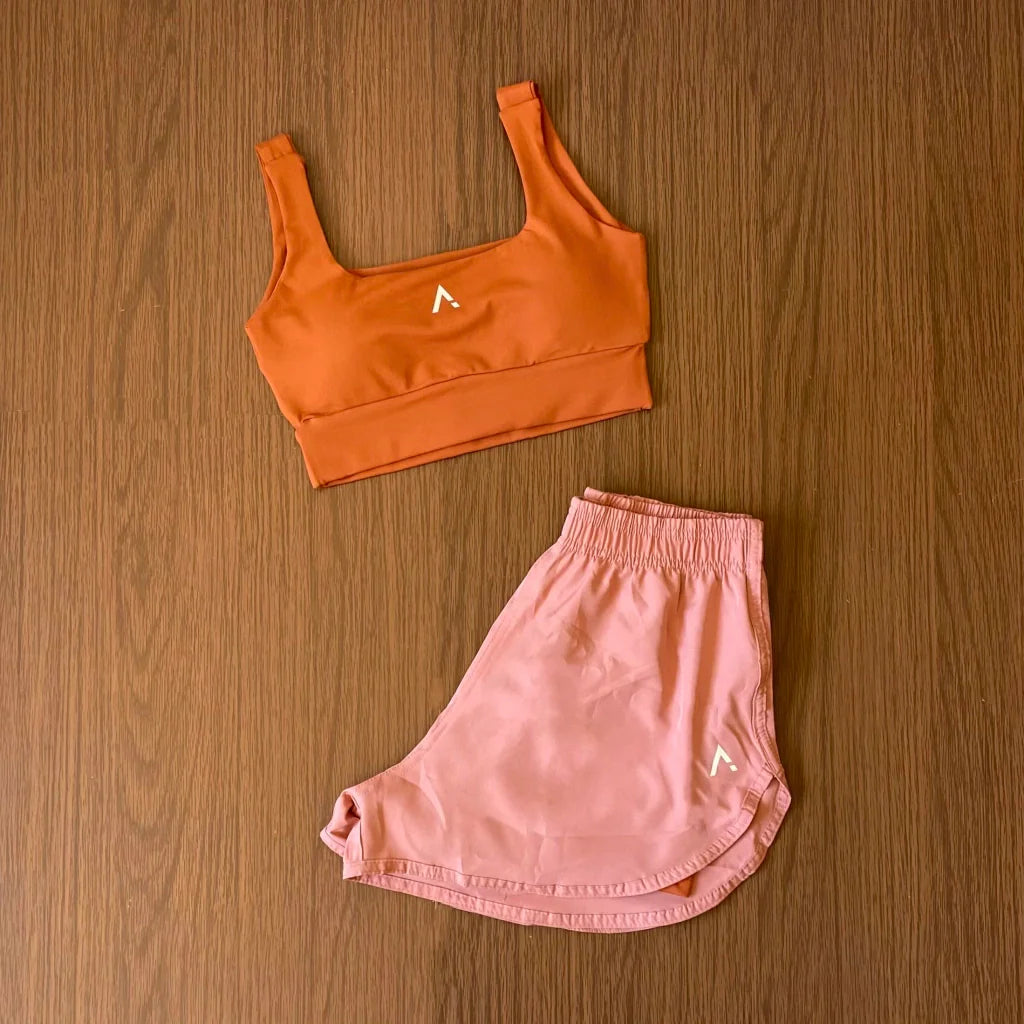 Conjunto Advance ( Top com bojo + Short Duplo )