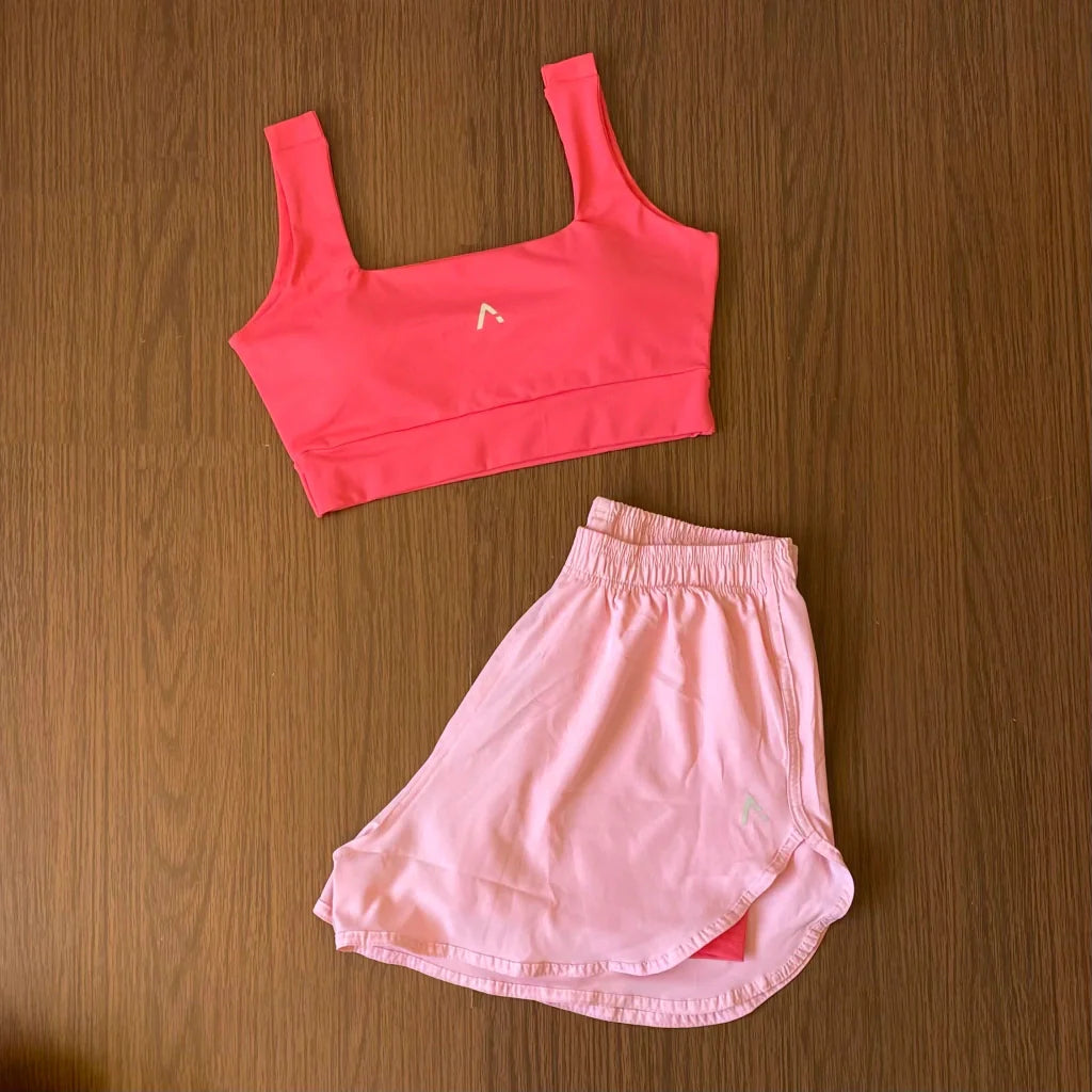 Conjunto Advance ( Top com bojo + Short Duplo )