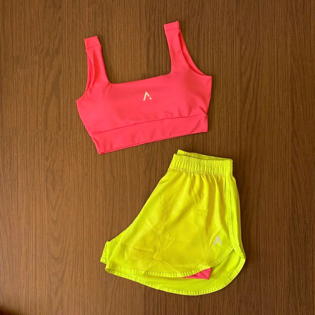 Conjunto Advance ( Top com bojo + Short Duplo )